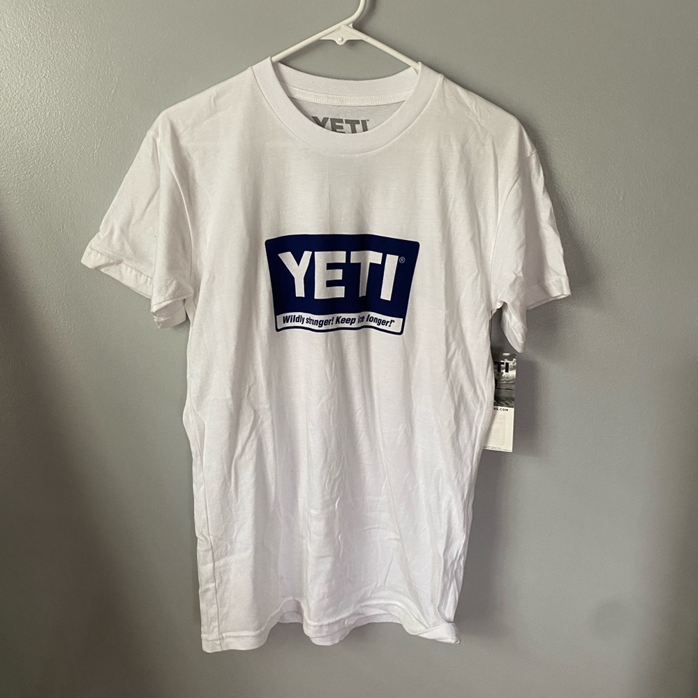 NWT Yeti T-Shirt